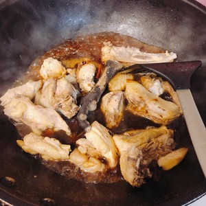 The practice measure of chicken of Chinese chestnut stew 6