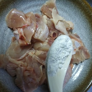 鶏肉を無敵に美味しく揚げる練習法を生む2