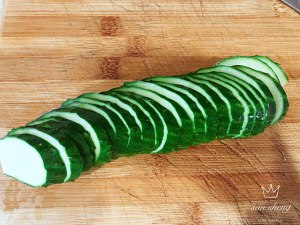The practice measure of chicken of hemp of peaceful type any of several hot spice plants 1