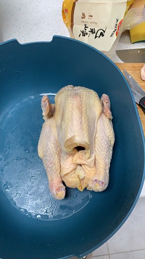 Staub cast  -鉄のボイラーは新鮮で柔らかく、ジューシーな鶏の鶏肉の練習法1 