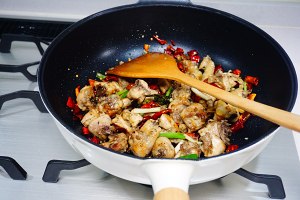 The practice measure of chicken of sweet hot dry pot 14