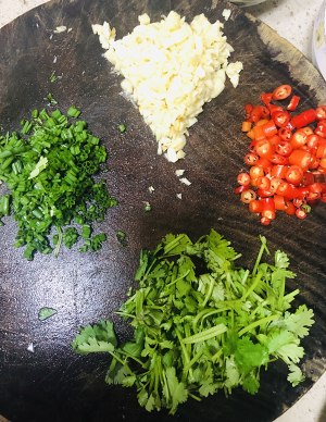 The practice measure of green sweet chicken 1