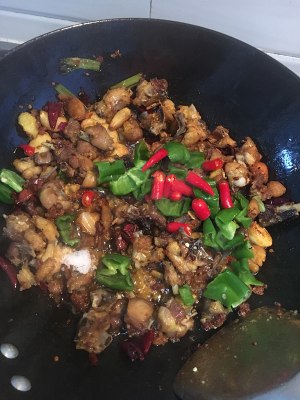 The practice measure of chicken of dry stir-fry before stewing 8