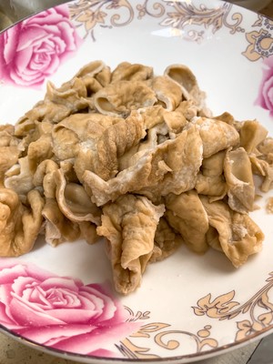 Explode the practice measure of pig's large intestines of stir-fry before stewing of smoked bean curd 6