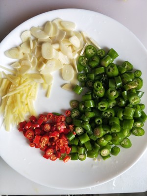 [chicken of pointed any of several hot spice plants] this gives birth to the delicate practice move that cannot miss 5