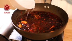  水がカツレツを煮る：チリ8のリーガルの実践尺度8 