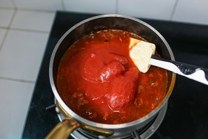 [北方オーブンの調理台]ケチャップのハーブの豚の牛肉のボーラスの実践対策 juice braise 12 