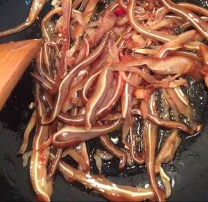 Bonnie confidential dish -- the practice measure that chili garlic leaf fries pig ear 1