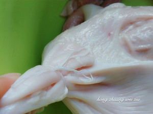 Dish of the eve of the lunar New Year- - the practice measure of pig abdomen chicken 18