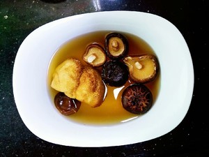 金豚は祝福を送る さまざまなキノコのスープ-（脂肪を減らして油っぽい部分）練習対策5 