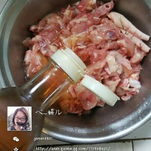 いくつかのホットスパイスプラントのいずれかの尖った鶏肉の練習対策1