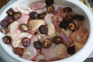 Xiangguきのこの鶏肉の実習対策4