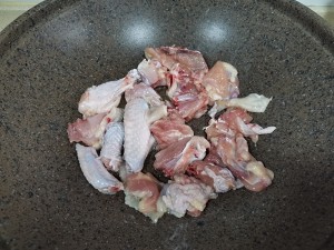 Arrive simply the practice measure of crying saline    chicken 3