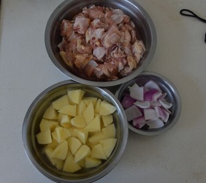 The practice measure of yellow stew chicken 1