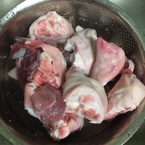 指1を追加する必要があったにがり豚の爪の練習尺度