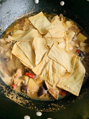 The practice measure of yellow stew chicken 13