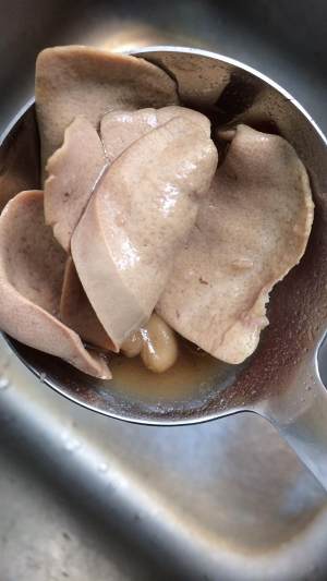 チョップ豚腎臓（強い腰椎充填腎臓）実習4のトチュウの樹皮のスープ > </li> <li class = 