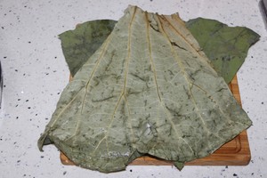 The practice measure of chicken of polished glutinous rice of lotus leaf Chinese chestnut 12