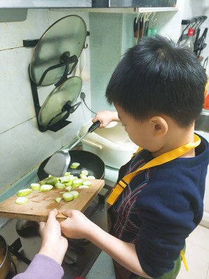 Children cookbook -- of fat chicken " towel gourd agaric fries fleshy bolus " practice measure 2