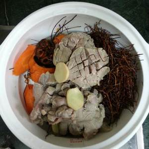  アラハトフルーツチキンの骨の不注意なバオの豚が肉を伸ばす練習移動5 