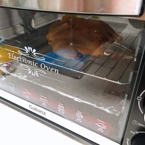 Chicken of the simple and delicious crackling that bake, the practice measure of the complete chicken such as party christmas day 5