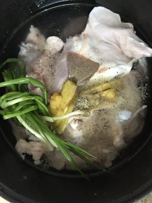寒さのにがりとソーセージ3を着た豚のうるさい皮の練習対策