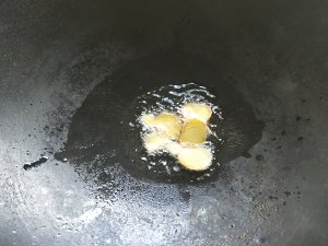 The practice measure of Chinese chestnut chicken 3