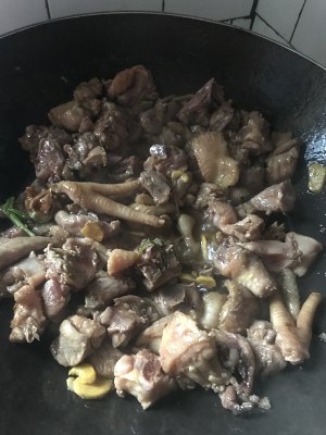 黄色の煮込み鶏肉5