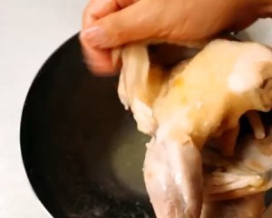 The practice measure of the Hakkas salty chicken 3