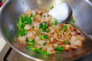 農民家族は肉を炒める8  li> <li class = 