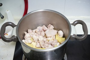 The practice measure of rice of Shang Zhite's thick yellow stew chicken 4