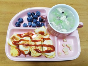 The practice measure of the beautiful type breakfast of elementary school chicken 4