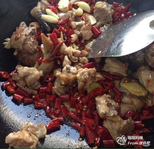 The practice measure of chicken of sweet hot dry pot 12