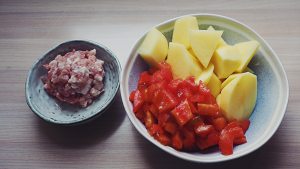 The practice measure of the potato of ground meat of electric meal Bao that stew 1