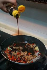  God of go with rice implement  ---よくスモーク豆腐を炒めるママと戦う練習の動き7 