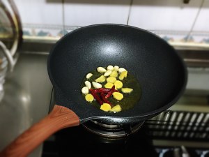 The practice measure of the practice of the daily life of a family of 3 cups of chicken 6