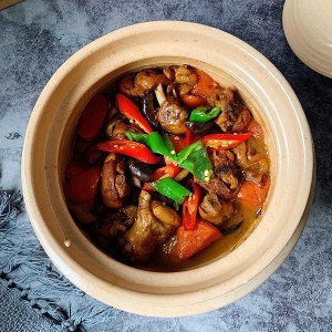 The practice measure that stews drumstick than the Xianggu mushroom with yellow stew even delicious chicken 10