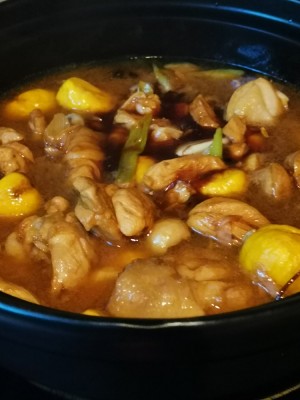The practice measure of Bao of Chinese chestnut sweet chicken 7