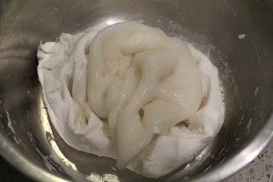もち米粉のud子の塊詰めスープで提供-豚年の練習対策 Yuanxiao 1 