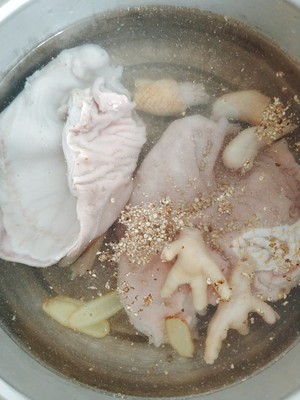 唐辛子の腹部の鶏の実習1