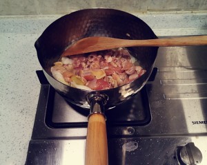 The practice measure of black curry chicken 5