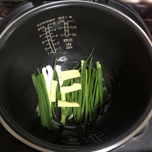 Saline    hand rips chicken (edition of electric rice cooker) practice measure 4
