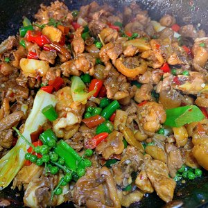 The practice measure of chicken of pointed any of several hot spice plants of Or of chicken of Chongqing Chinese prickly ash 8