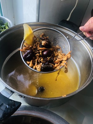 The practice measure of chaffy dish of chicken of abdomen of detailed edition pig 17
