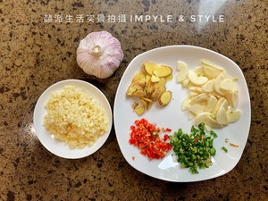 The practice measure of garlic sweet chop 3