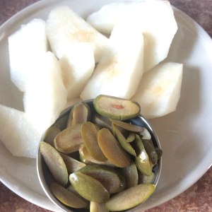 The practice move that pig of pear of Chinese olive snow extends boiling water 3