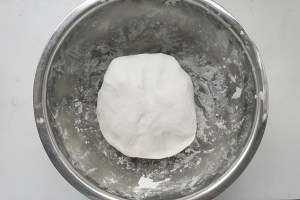The practice measure of stuffed dumplings masse of glutinous rice flour served in soup of bud bud pig 21