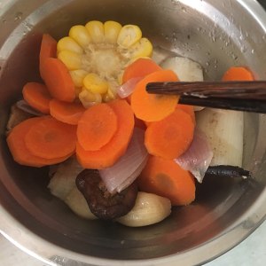 ダーリングブタは脊柱の出汁9