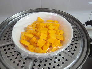 " chicken " auspicious flexibly the practice measure of small steamed bread 2