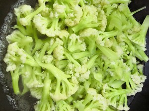 Element of the daily life of a family fries cauliflower, be ringing! practice measure 4